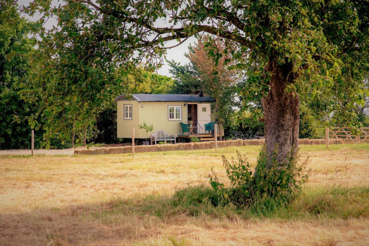 The Abberton Shepherds Hut Evesham Zewnętrze zdjęcie