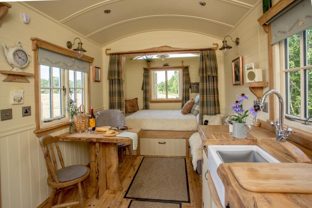 The Abberton Shepherds Hut Evesham Zewnętrze zdjęcie